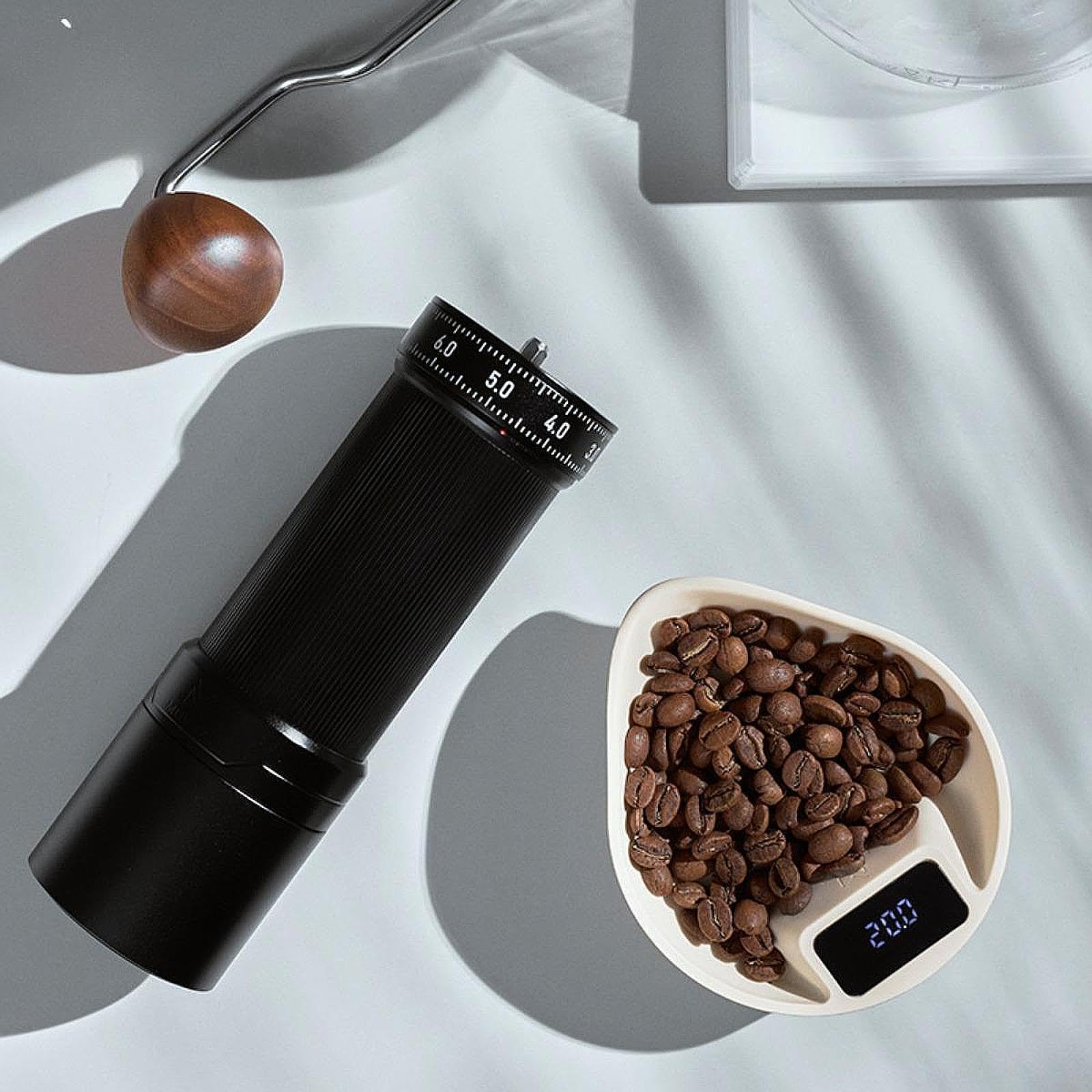 Präzise Küchenwaage, kompakte Küchen und Kaffeewaage mit hellem