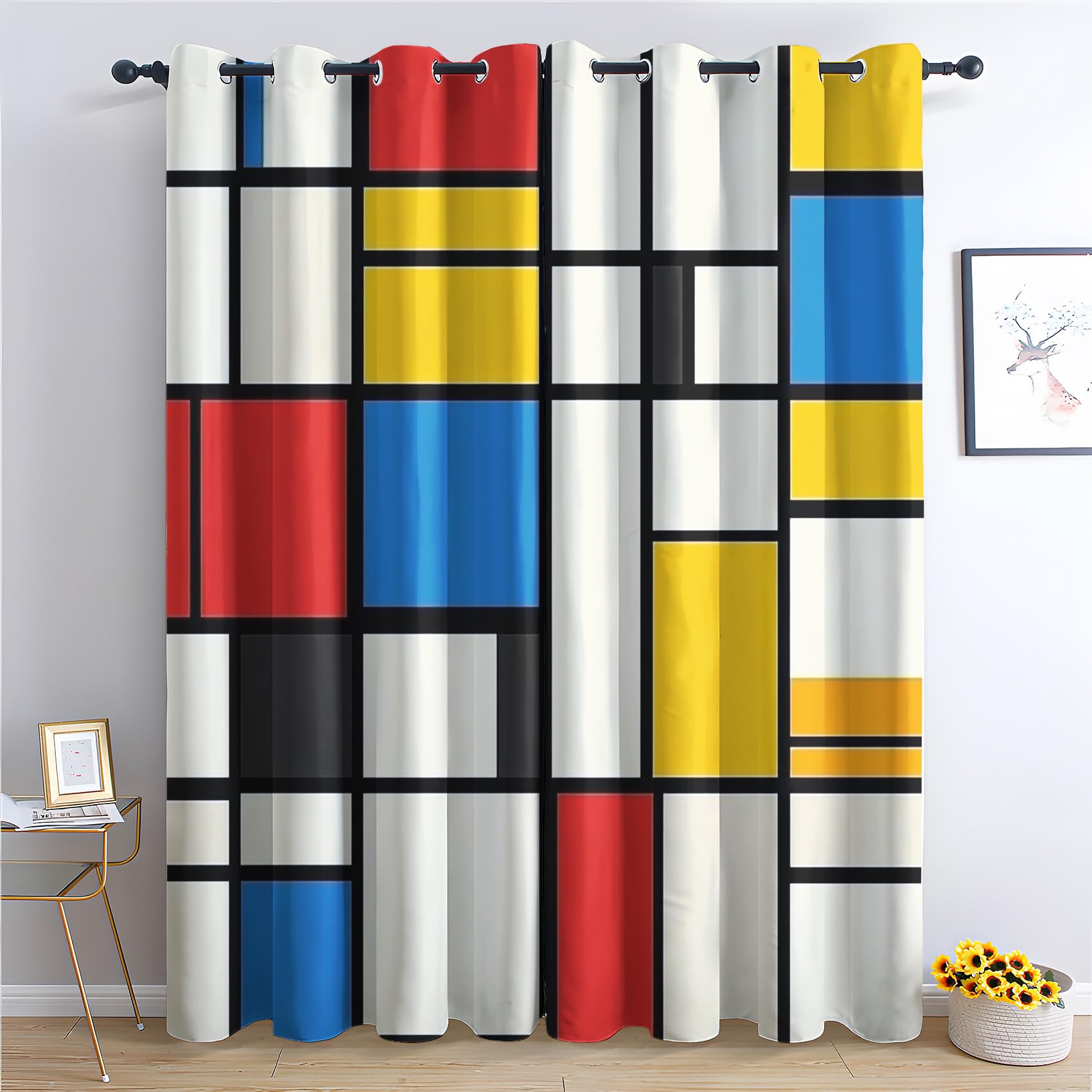 Rideaux fenêtre imprimés Mondrian : créez une ambiance cosy et tamisée dans votre salon