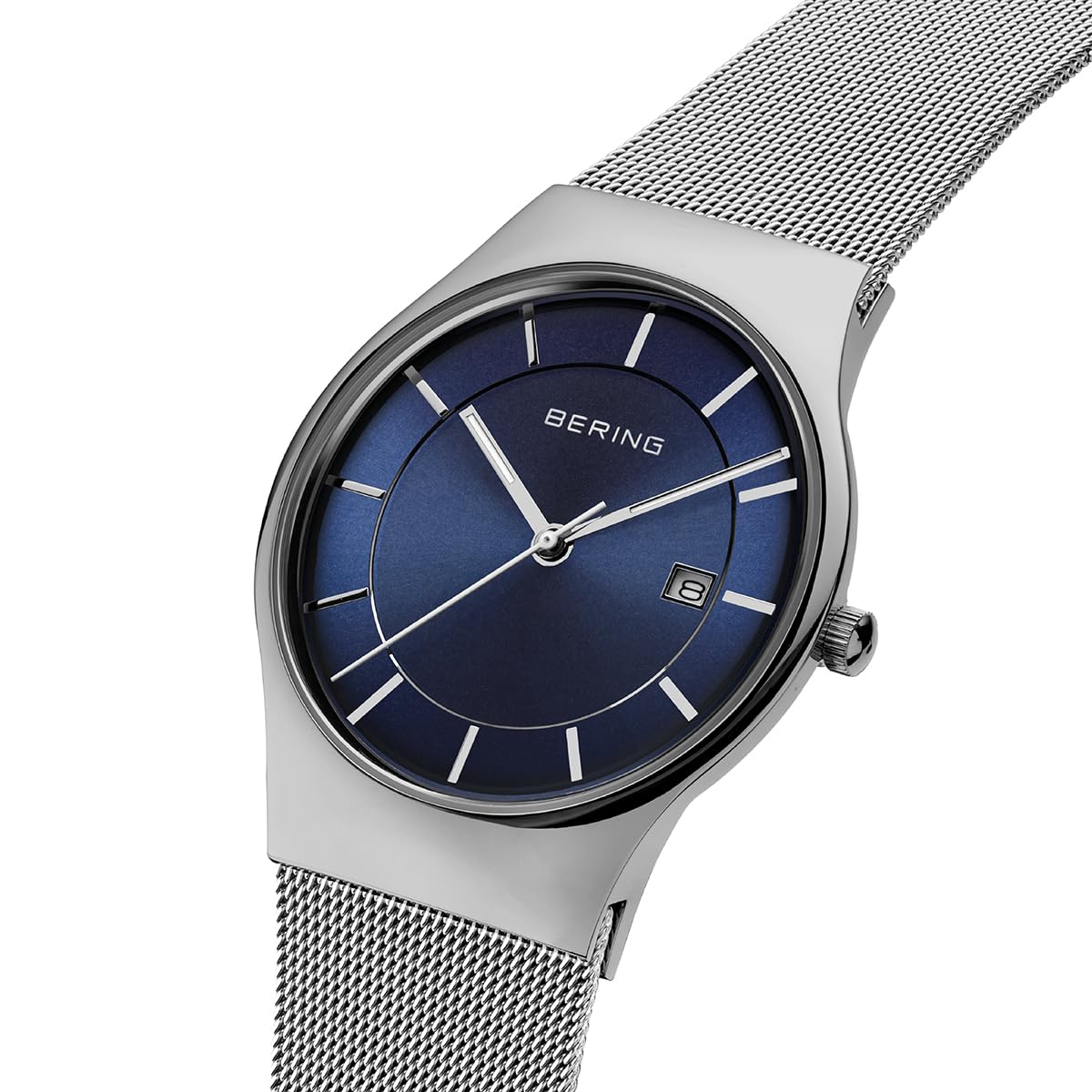 Bering Herren Quarz Uhr | Armbanduhr 40 mm Edelstahlgehäuse und Zifferblatt | Milanaisearmband | Saphierglas | 3 ATM