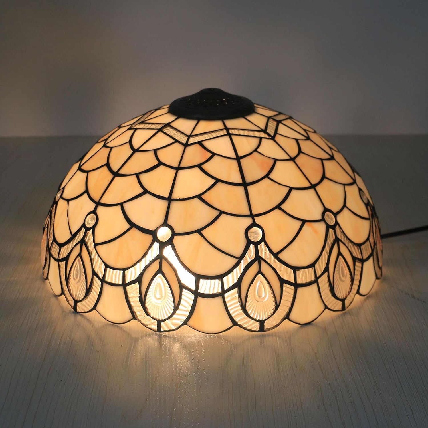 16 Inch Cream Peacock Lamp Shade Replacement, 40 cm Tiffany Stained Glass Lampshades Only with Cap, Suitable for Use with Table Lamp Floor Lamp Hanging Pendant lamp Ceiling Fixture