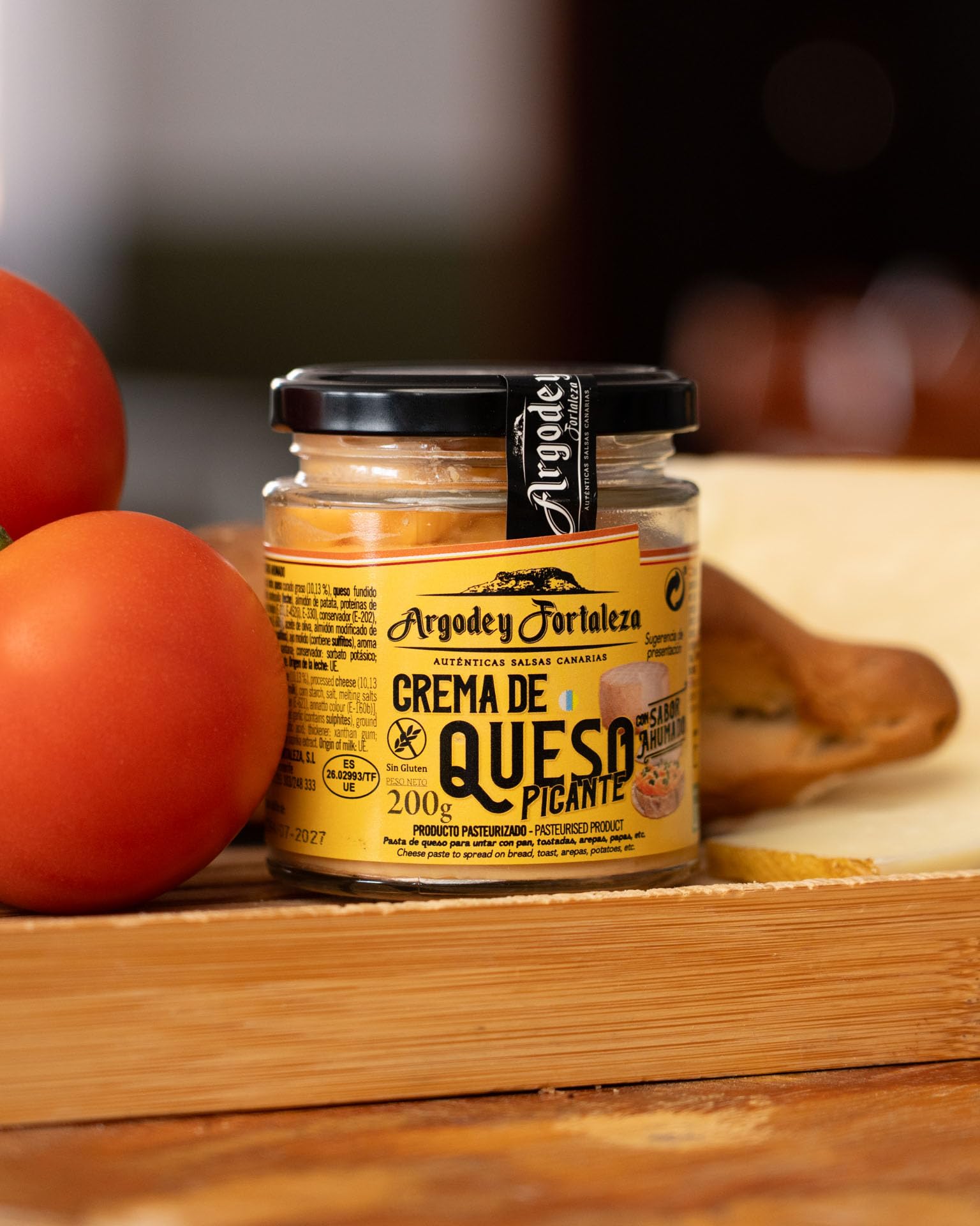 Argodey Fortaleza Crema de Queso Ahumado Picante 200g | Salsa Cremosa para Untar en Patatas, Pan, Tostadas, Sándwiches, Tacos, Nachos, Arepas, Empanadas y para Acompañar Carnes y Pescados