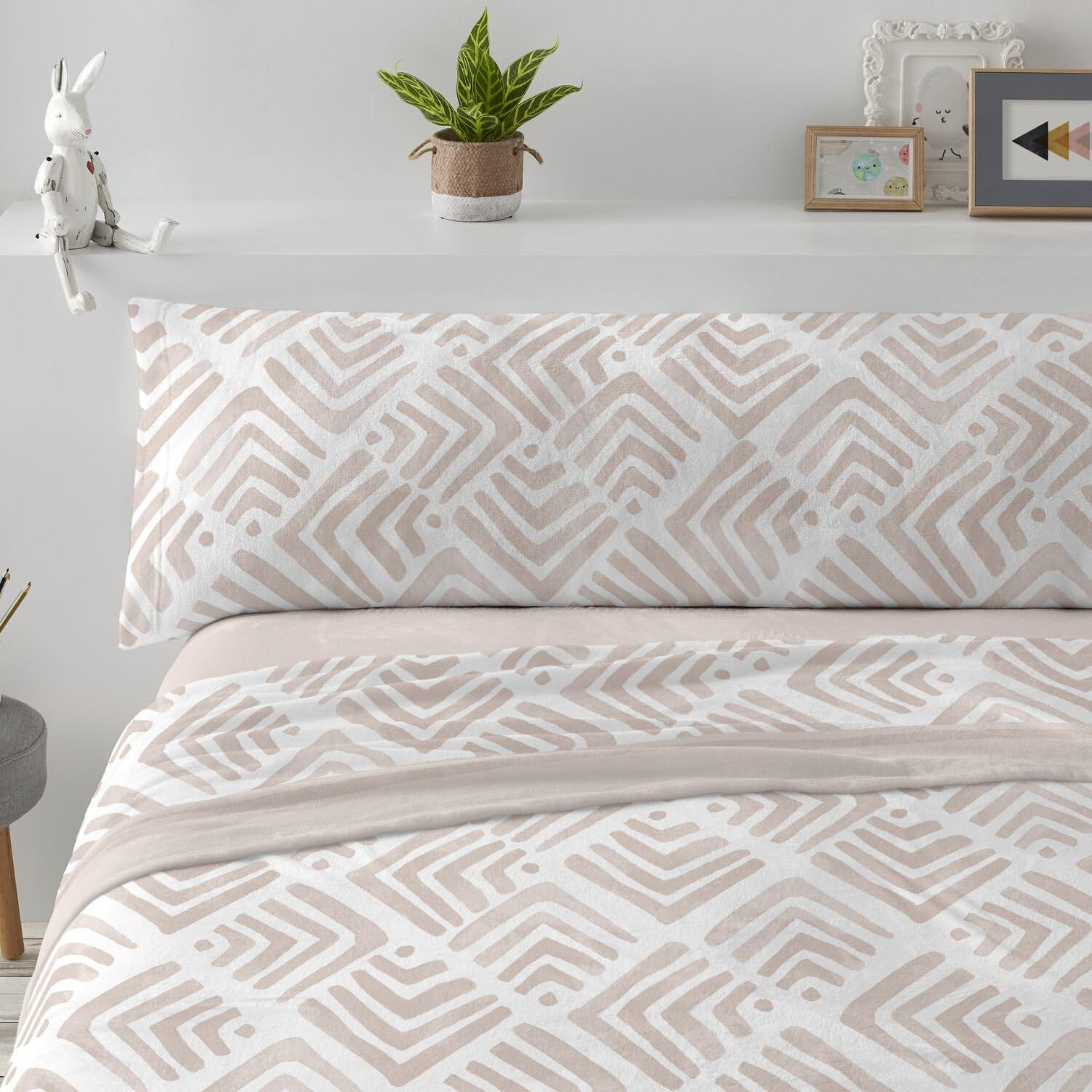 Burrito Blanco | Coral Sheets | Bed 105 cm | Geometric Print, Earth Tones | Fitted Sheet, Pillowcase, Flat Sheet Set | 3 Count | Ancho de 105 cm