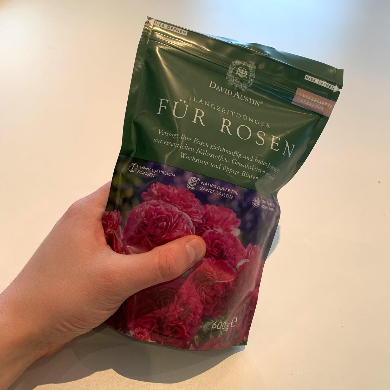 David Austin Rosendünger - Rose Food - 600g - Organisch-mineralisch mit Langzeitwirkung - Einmalige Anwendung pro Saison - für etwa 20 gesunde, kräftige Rosen - von Garten Schlüter