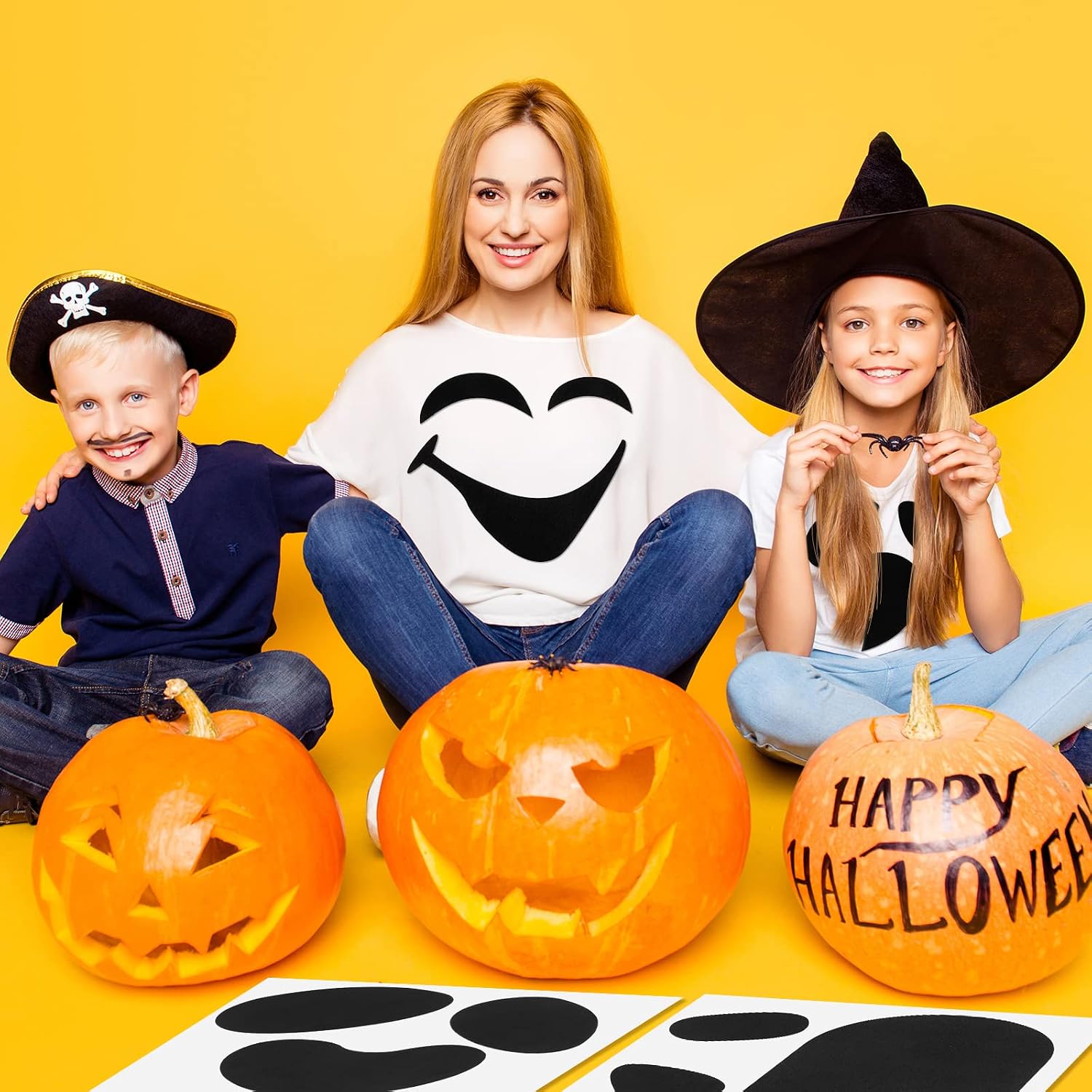 Oudain 4 Pcs Halloween Adhesive Silly Ghost Face Felt Sticker Felt Cute Clothes Sticker for Halloween DIY Projects Costume Decorations (Novelty)