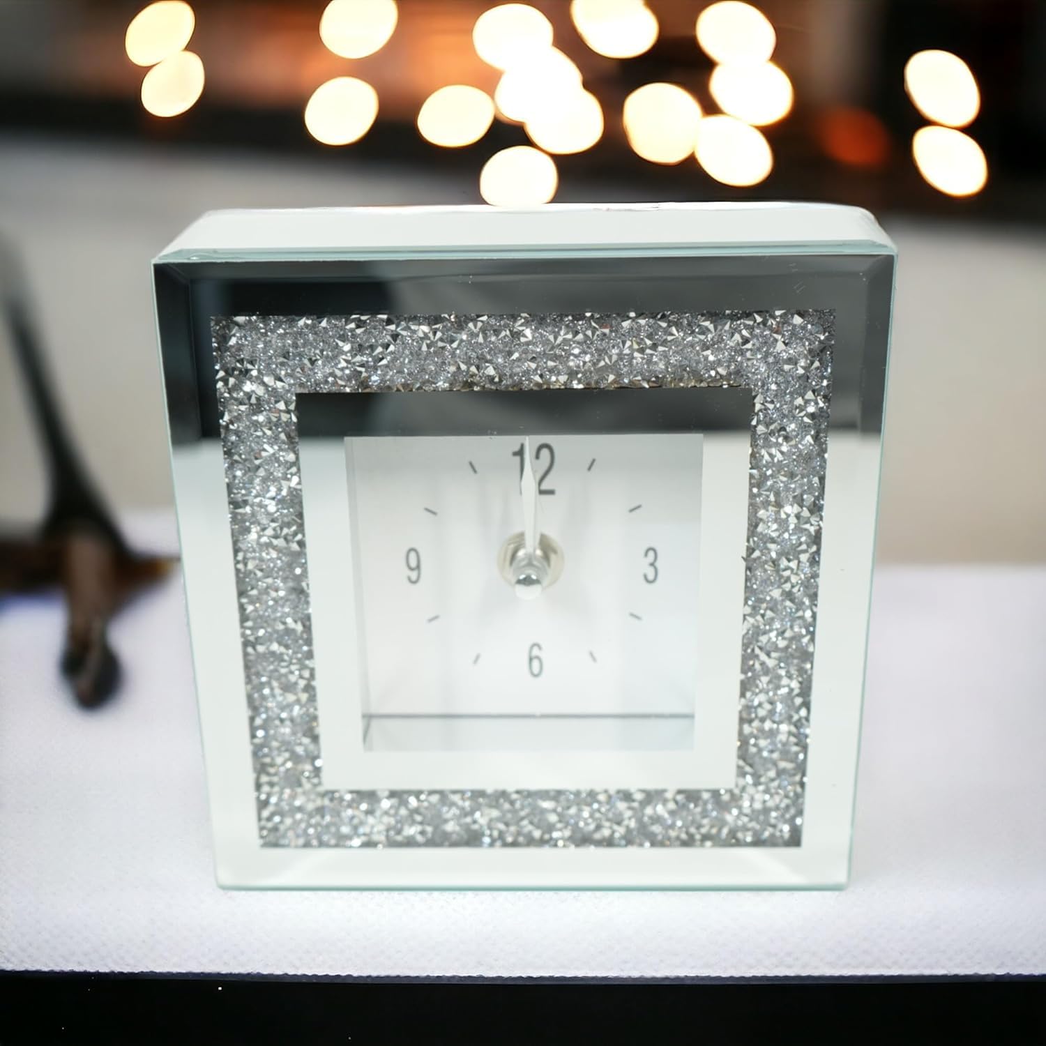 SERENA'S ® Square Crushed Diamante Mantle Clock Glass Mirrored Desk Table Clock Elegant Numerical Style Design 14 cm x 14cm