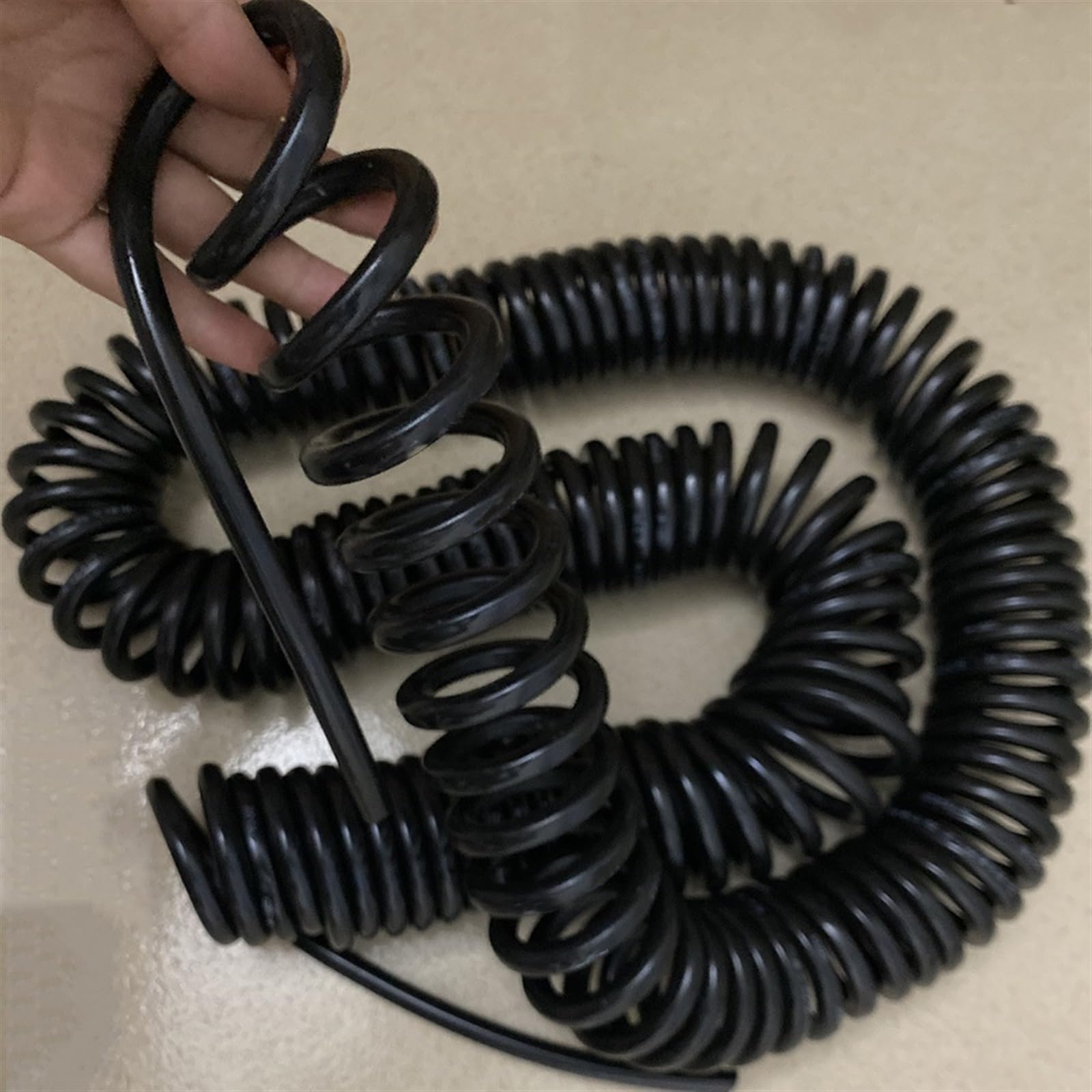 Wiosenna spirala teleskopowa, 4-żyłowy kabel spiralny z uchwytem elektromagnetycznym o średnicy 2,5 mm2, rozciągnięty 1–10 metrów(Stretch 2 meter)