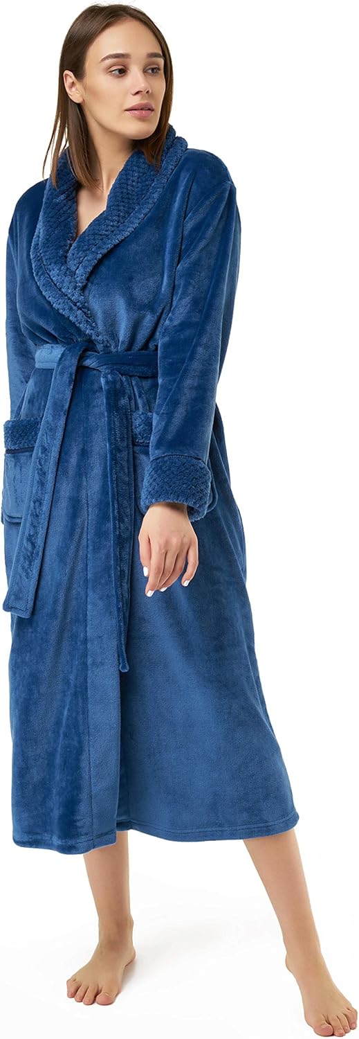 Turquaz Oversize Premium Luxury Ultra Soft Warm Robes for Women Plush Fleece Bathrobe for Women with and Spacious Pockets - Image 2
