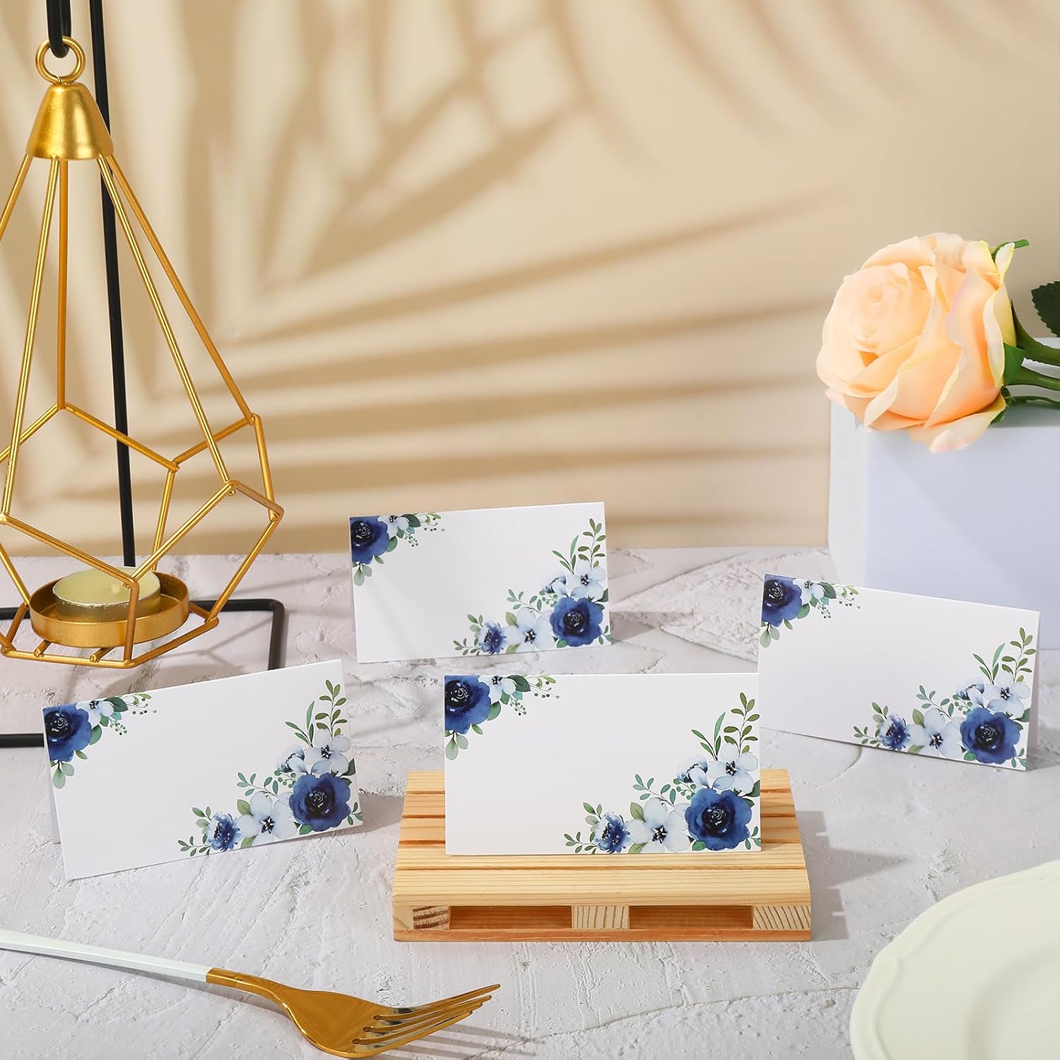 Whaline 100Pcs Floral Place Cards 3.5 x 2 Inch White Blue Tented Cards Watercolor Flower Seating Card Blank Table Name Signs for Buffet Party Table Setting Supplies