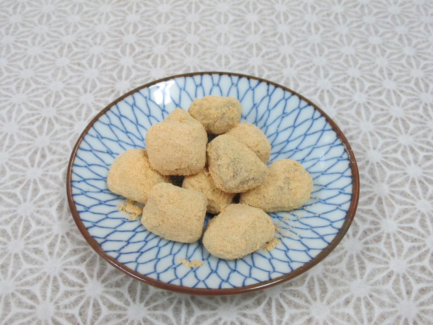 Amazon.co.jp: 松屋総本店 名物きなこ飴 180g : 食品・飲料・お酒