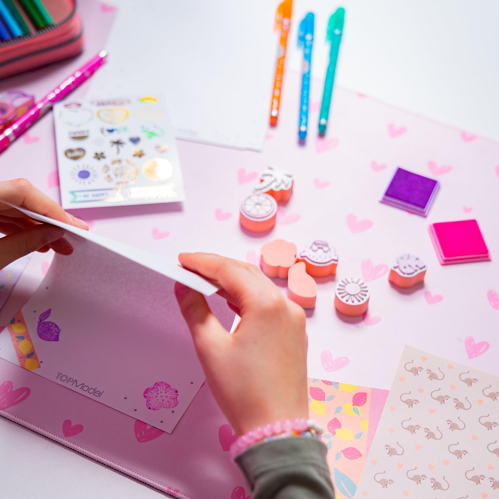 Depesche TOPModel Juicy Papier à Lettres Set en Boîte avec Feuilles, Enveloppes et Autocollants