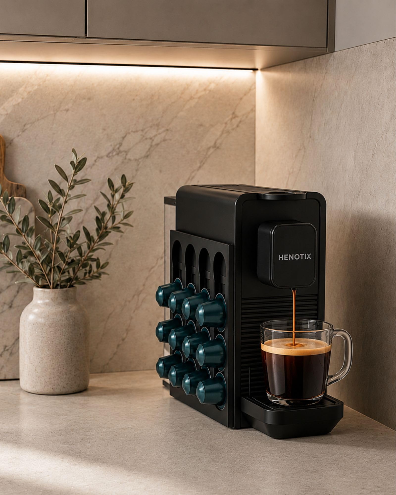 Cafetera de cápsulas compatible con Nespresso OriginalLine – Bomba de 20 bares, 3 tamaños de taza, calentamiento rápido, bandeja ajustable y soporte magnético desmontable, diseño compacto con