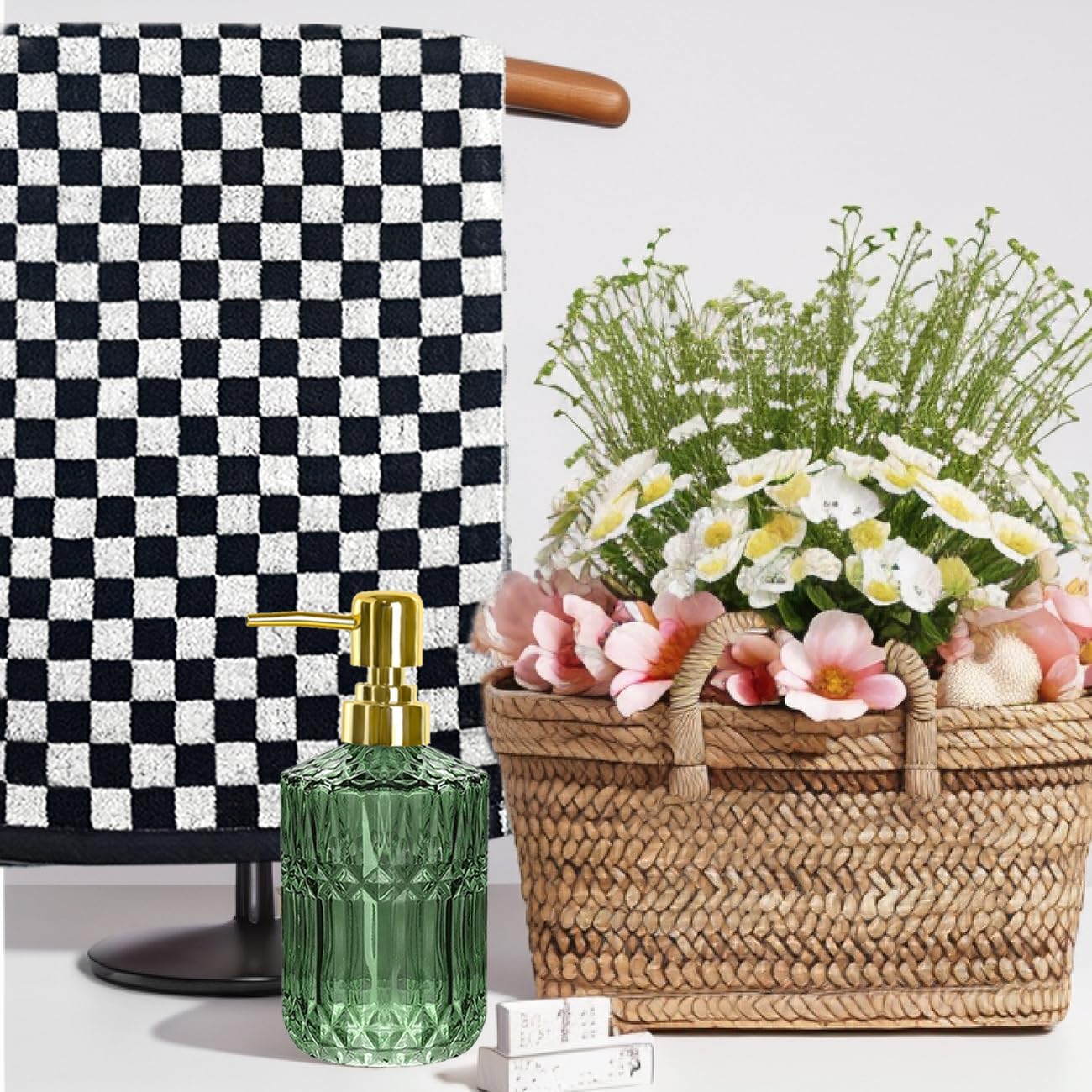 Hand Towels for Bathroom 4 Pack, Cotton Soft Absorbent Kitchen Checkered Hand Towels Decorative Set, Cute Black and White Bath Towels 13 X 29 Inches - Image 7