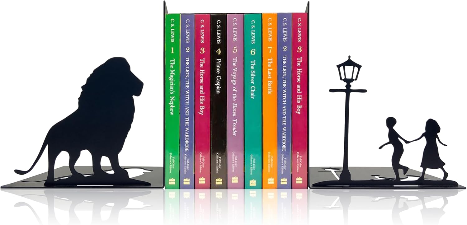 Lion & Lamp Post Decorative Bookends – Magical Themed Book Ends for Shelves, for Narnia Fans & Literary Decor Lovers