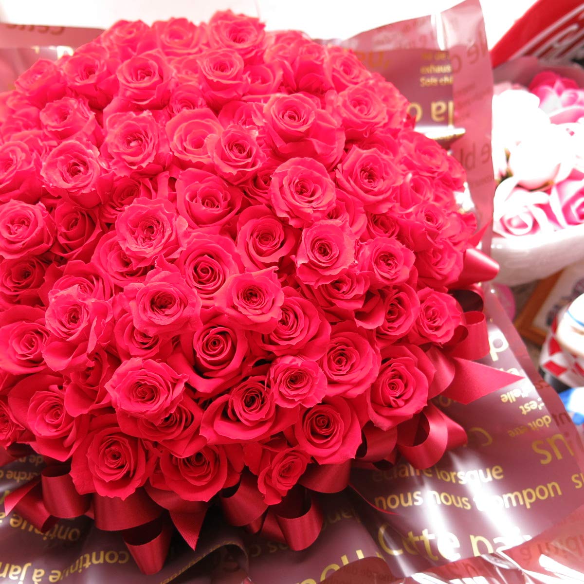 Amazon｜プリザーブドフラワー プロポーズ 花束風 赤バラ 108本