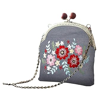 お値下げしました。エトロ　刺繍入りポーチバッグ 関送込 ETRO エトロ 刺繍入りポーチ 人気 新作 ロゴ メンズ