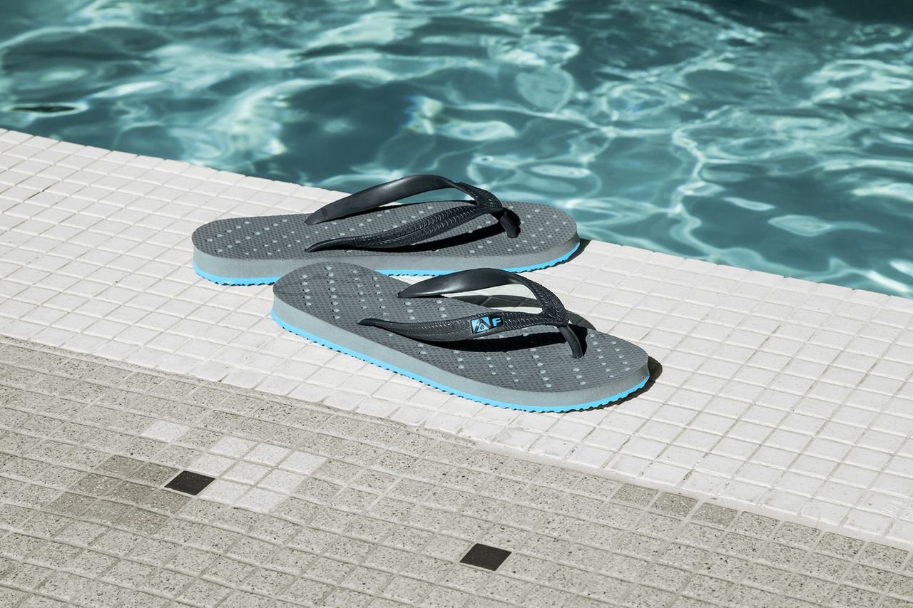 aquaflops shower shoes