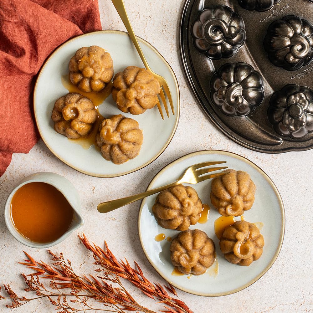 Nordic Ware Lil' Pumpkins Kuchenform, 2 Tassen, Bronze