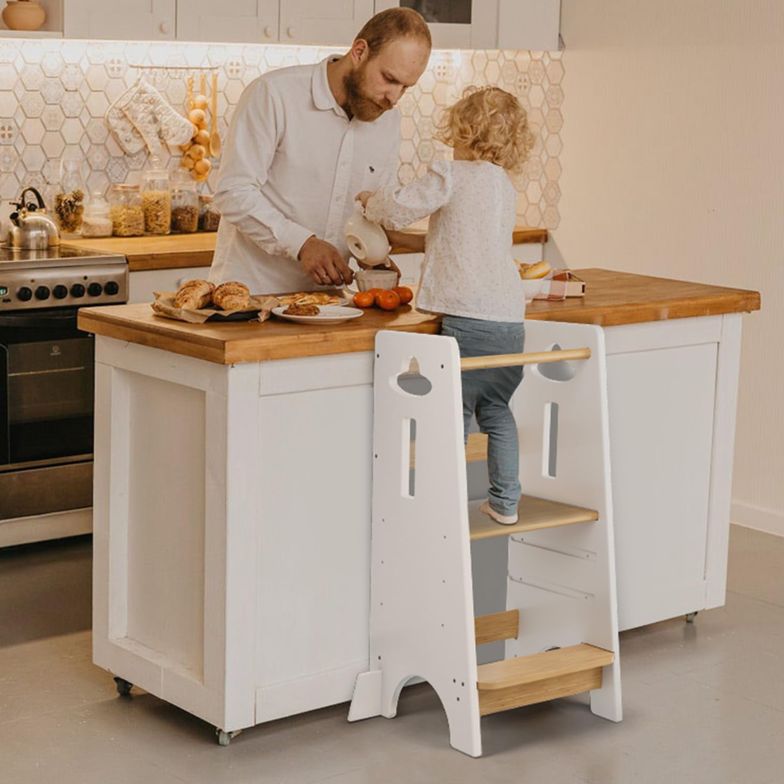 COSYLAND Lernturm ab 1 Jahr - Höhenverstellbarer Learning Tower für Kinder (3-stufig) - Montessori mit Kippschutz & Massivholz (Weiß und Holz)