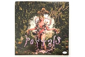 Melanie Martinez Vinyl Portals:Limited Signed Autograph Album