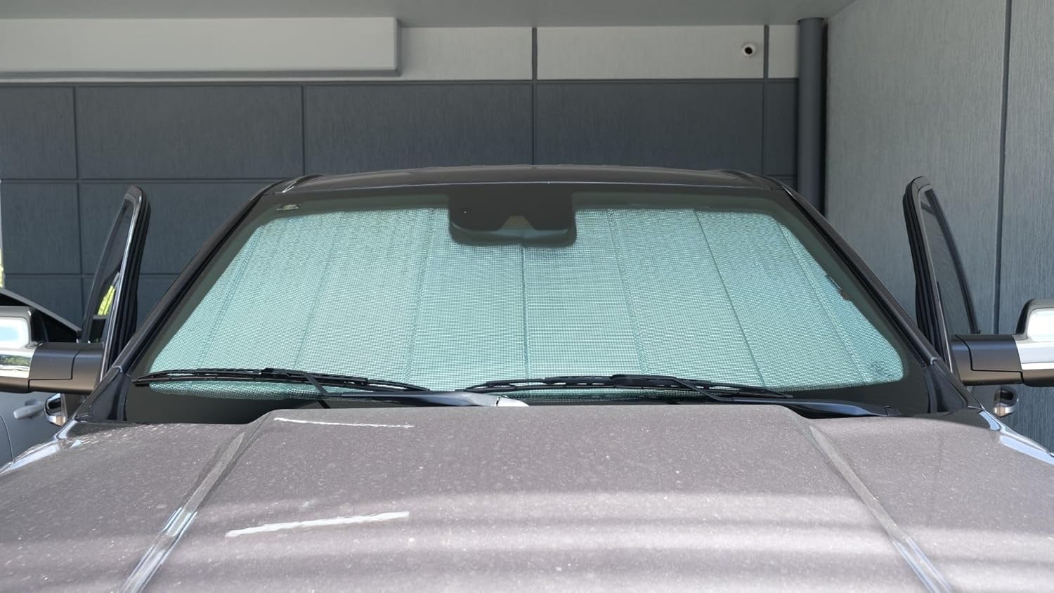 Snap Shades for RAM Pickup Crew/Quad Cab 5th Generation Front Windscreen Sun Shade (DT; 2019-Present)