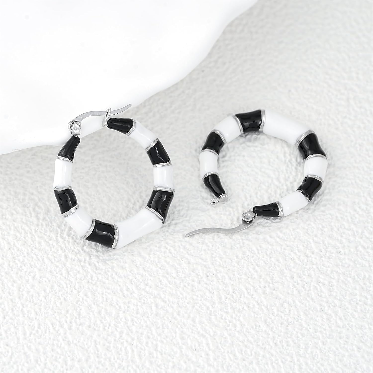 Chunky Enamel Hoop Earrings for Women 18K Gold Plated Bamboo Checkered Huggie Earrings Enamel Jewelry Gift for Her
