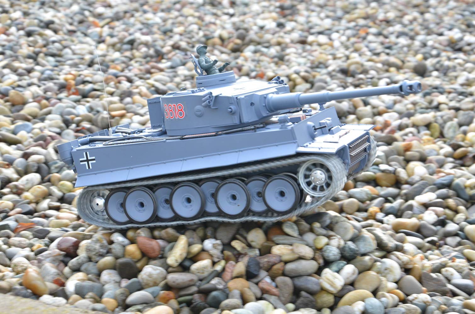 ES-TOYS RC Panzer Ferngesteuert mit Schussfunktion German Tiger I Heng Long 1:16 Rauch&Sound +Stahlgetriebe+Metallketten+Metall Räder+ 2,4Ghz -V7.0 PRO mit RRZ