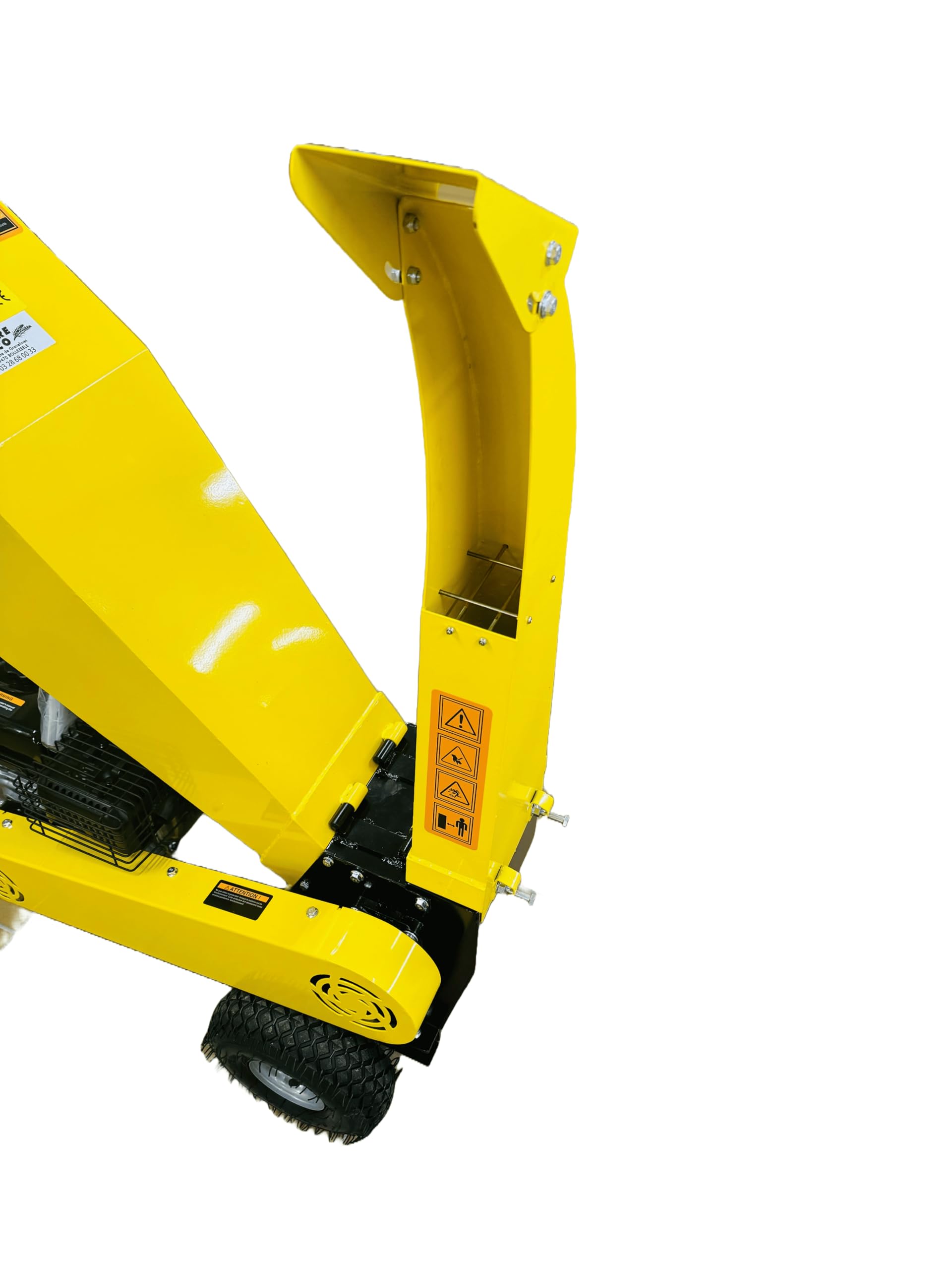 Nemura Broyeur vegetaux et branches thermique 212cc - Capacité de broyage max 50mm - Compact et Performant - Sysème de sécurité - Qualité Professionnelle - Marque Française