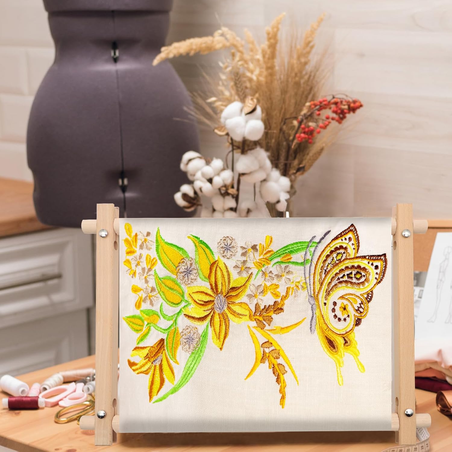MUFEKUM Beech Wood Embroidery Tapestry Scroll Frame - Quilting & Cross Stitch Frame, Needlepoint Holder - 17"x12"
