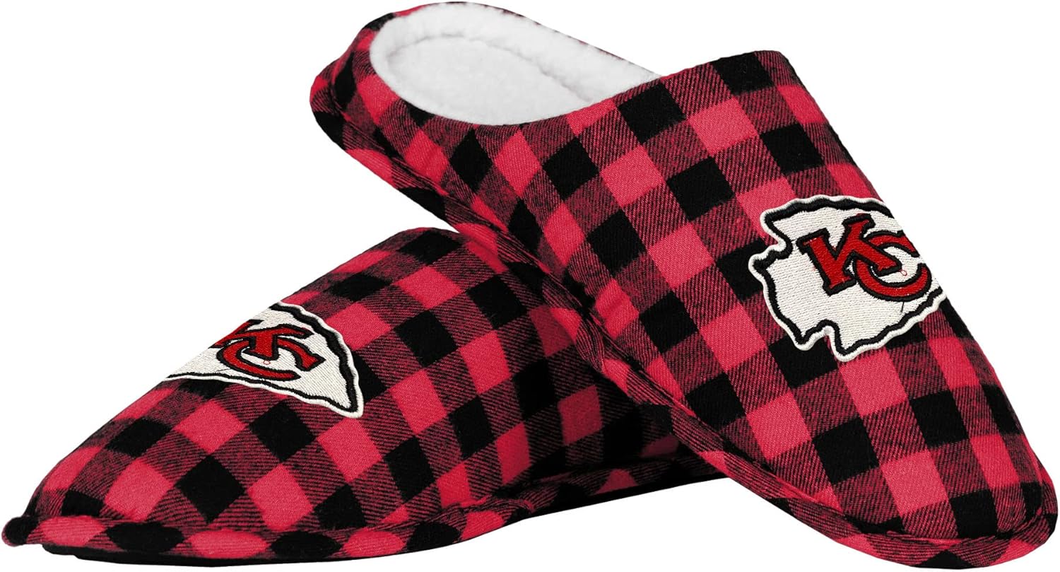 FOCO Men'sNFL Sherpa Lined Buffalo Check Memory Foam Slippers - Image 3