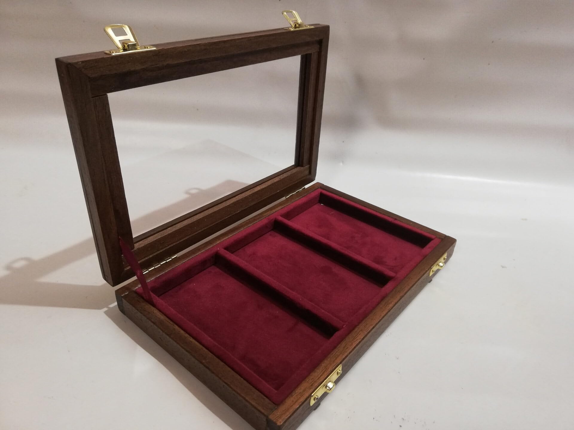 Vitrine médaille Militaire en Bois Massif et Verre, Coffret présentoir Fait Main pour 3 médailles avec Ruban, Velours au Choix, Artisanat Italien