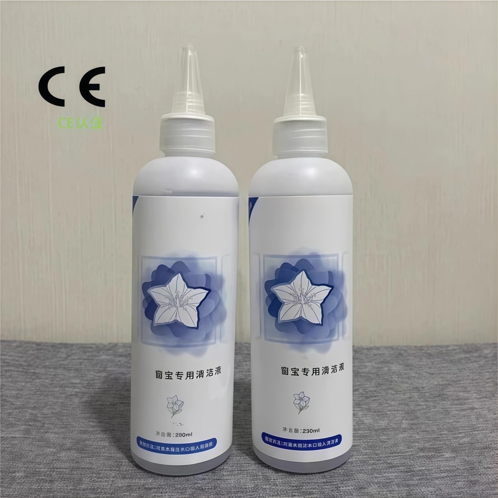 1-5 Flaschen à 230 ml Fensterreiniger, kompatibel mit ECOVACS. W1S W1 PRO W2 PRO Hellblauer Windspielduft Fensterputzroboter Spezialreinigungsflüssigkeit(230ML 5pc)