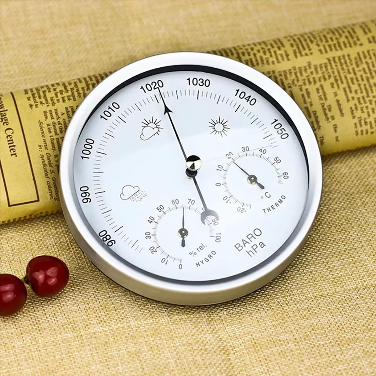 Wall Hanging 3 in 1 Barometer Weather Station,Retro Style Barometric Pressure Meter Accurate Weather Station for Home and Office,Indoor and Outdoor Use,Mechanical Movement,Gold