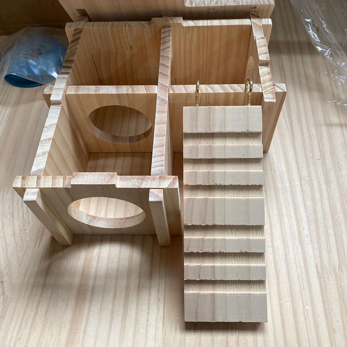 SOIMISS Cabaña de Hámster y Refugio para Roedores en Madera Natural Escalera y Cabina Modular Adecuado para Escape y Pintura DIY Apto para Roedores Pequeños como Hámsteres Jerbos y Ratones