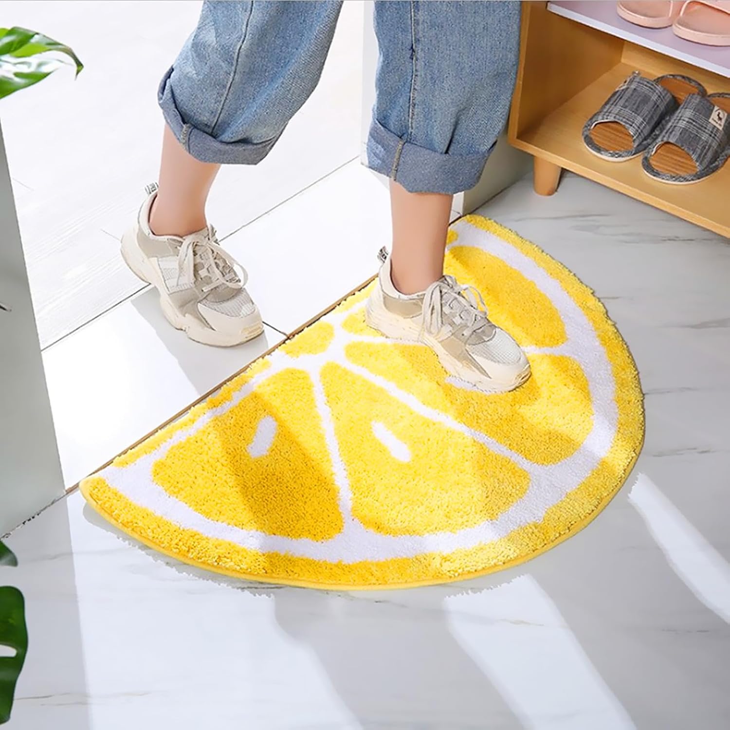 LEVINIS Bathroom Rugs Yellow Fruit Lemon Bath Decor Mat Non Slip Soft and Water Absorbent Bath Rug for Bathroom, Shower, Tub, Bedroom 31"×19"
