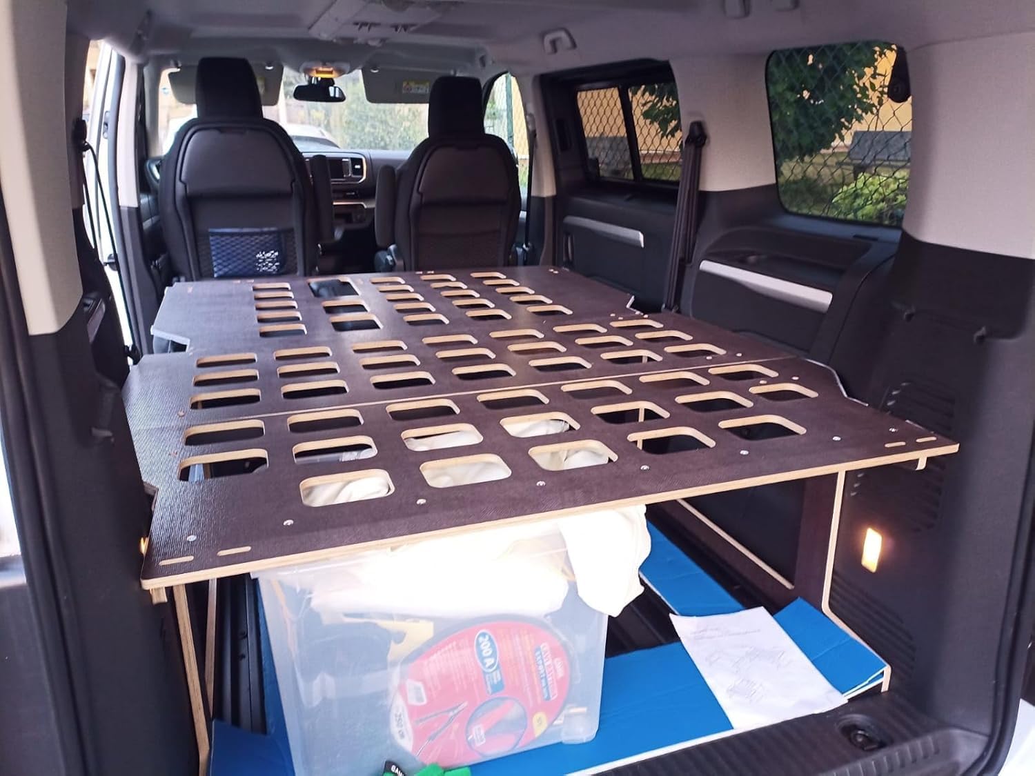 Lit Camper Fourgon – Sommier Pliable Léger pour Fourgon Aménagé, Compatible avec SpaceTourer, Traveller, Zafira Life, ProAce Verso, NV200 et Evalia, Montage Rapide sans Outils, Vanlife