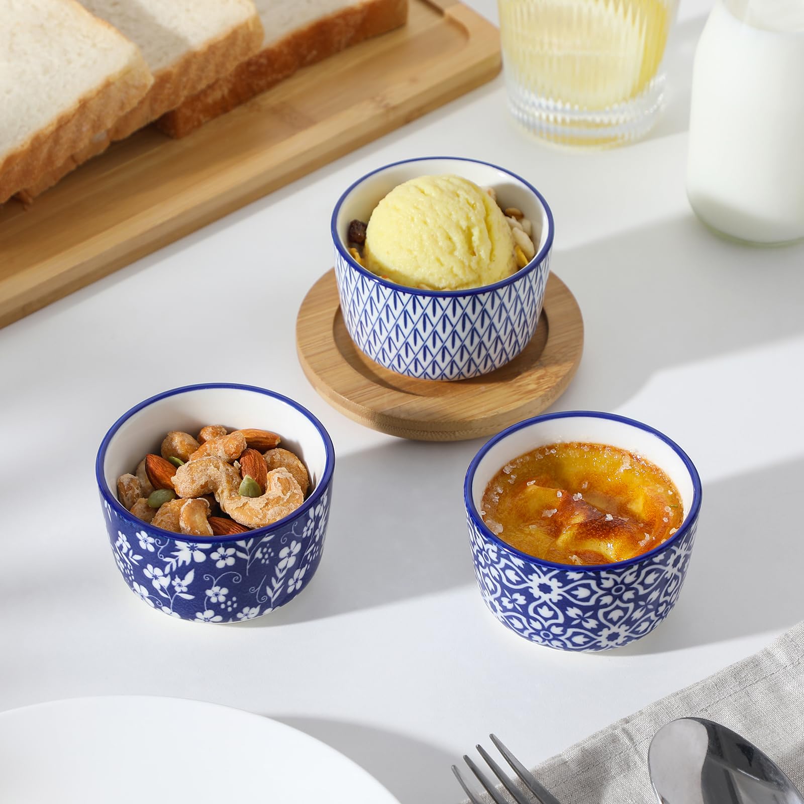 vancasso Ramequins Lot, 6 X 120 ML Ramequins et Moules à Soufflés en Porcelaine Bleu et Blanc, Ramequin Creme Brulee pour Muffin et Gâteau, Ramequin Pour à Crème, Sauce - Ø8 CM - Style Chinois