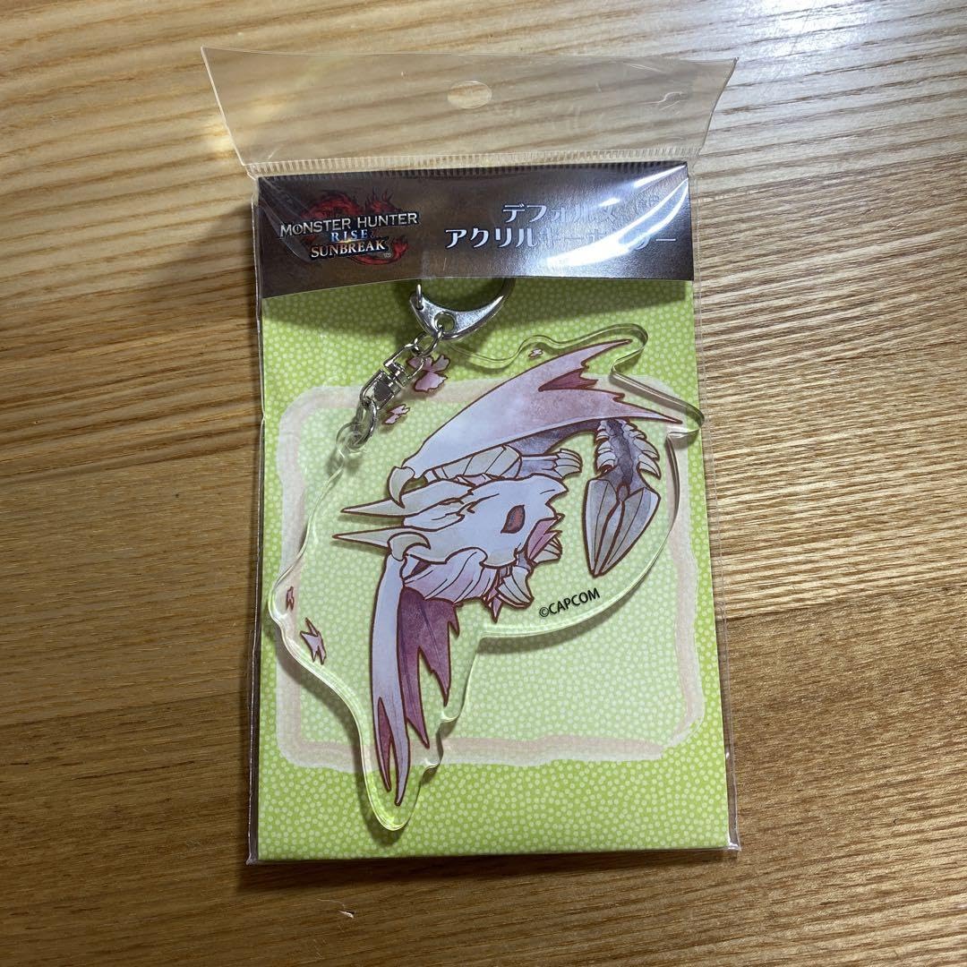 Amazon.co.jp: モンハン メルゼナ デフォルメアクリルキーホルダー