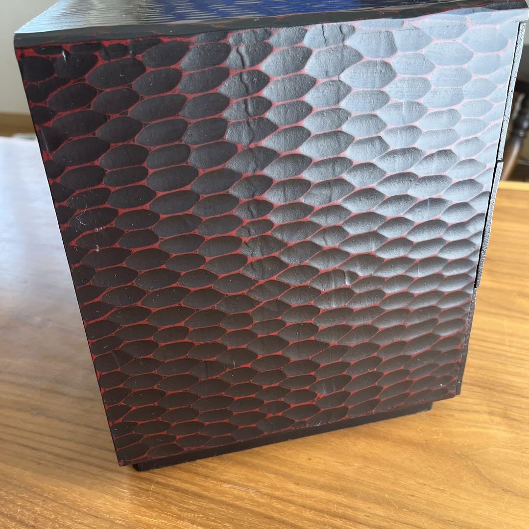 Amazon.co.jp: 鎌倉彫引き出し ミニ箪笥 牡丹 小物入れ レトロ : おもちゃ