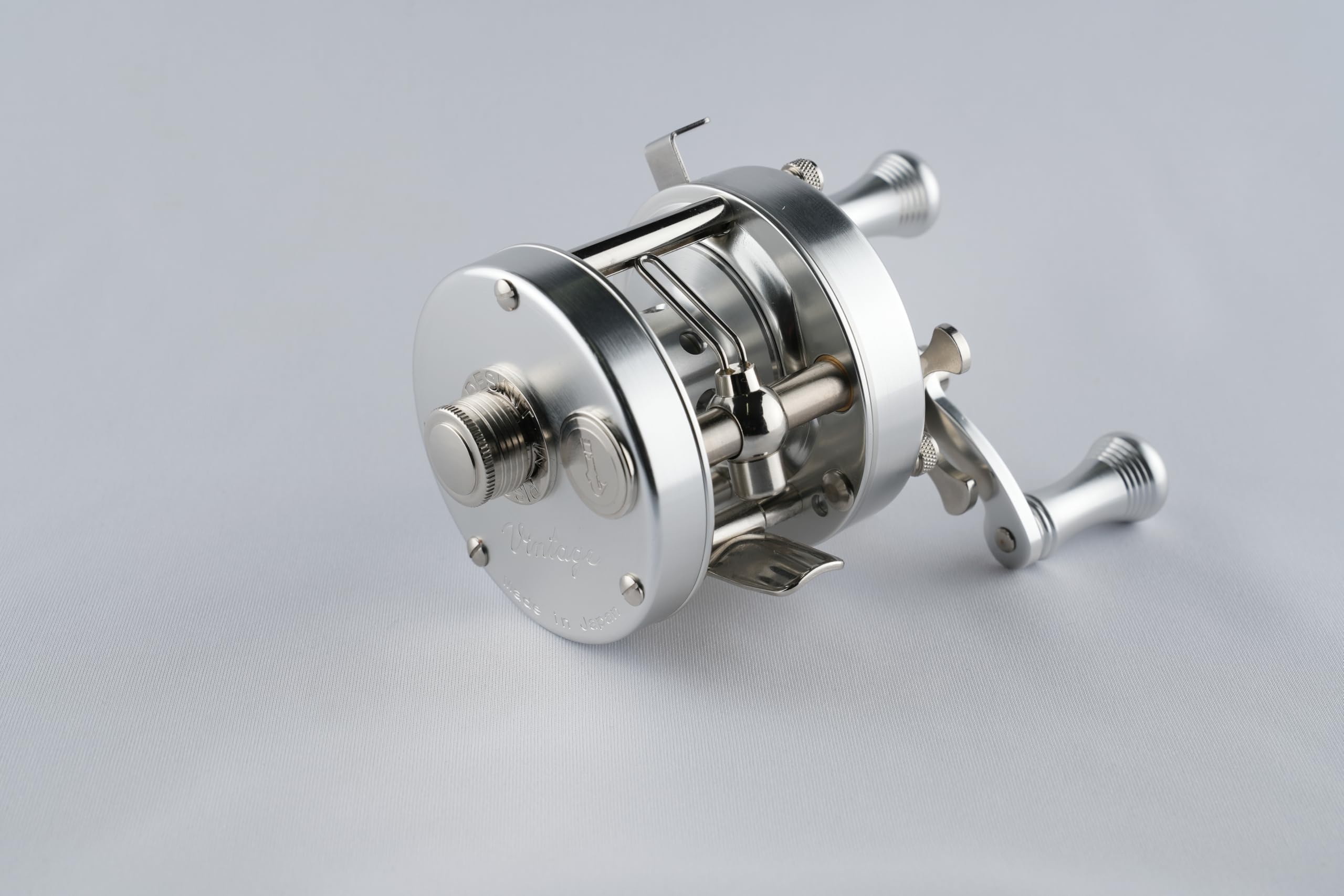 Isuzu Reel Baitcasting Reel BC621SSS, Baitcasting Reels - Amazon