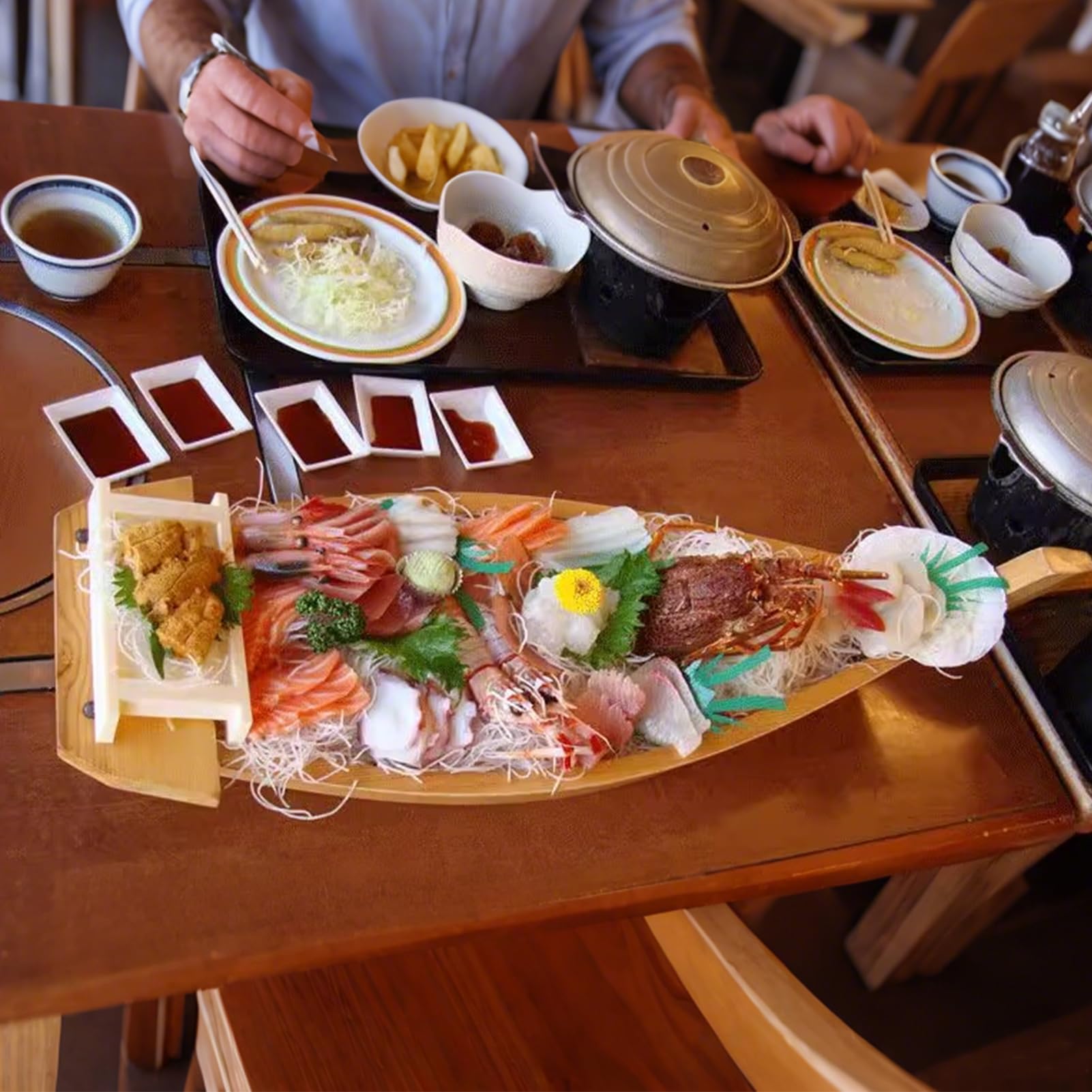 Nave per Sushi in Bambu Ecologico, Superficie Laccata di Grado Alimentare, Tagliere Artigianale Perfetto per Ristoranti, Eventi di Catering e Pranzi Domestici