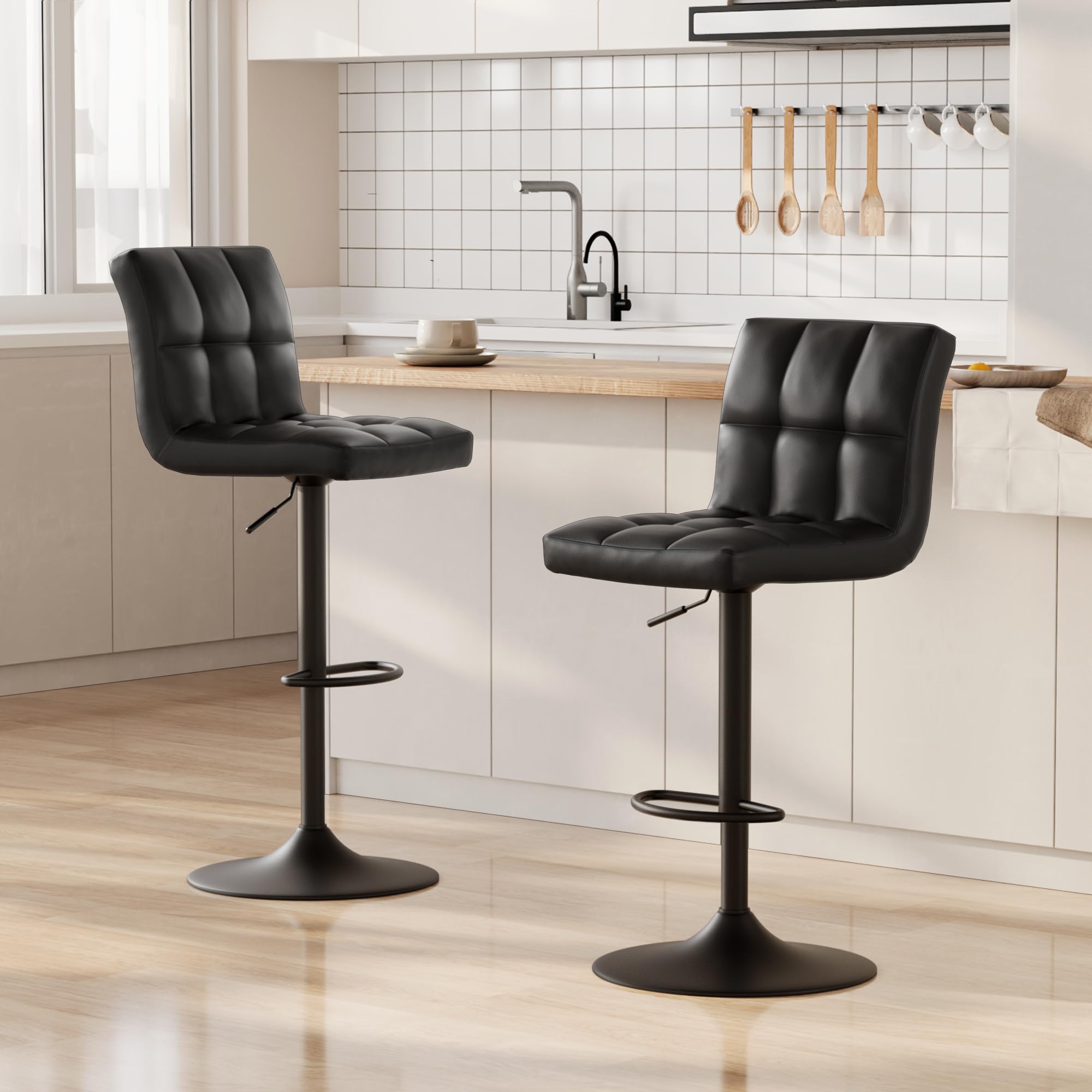 bigzzia Taburete de bar, juego de 2 taburetes de bar de cuero de PU giratorios con altura ajustable con respaldo para encimera de desayuno, cocina y taburetes de bar para el hogar (nuevo juego negro)