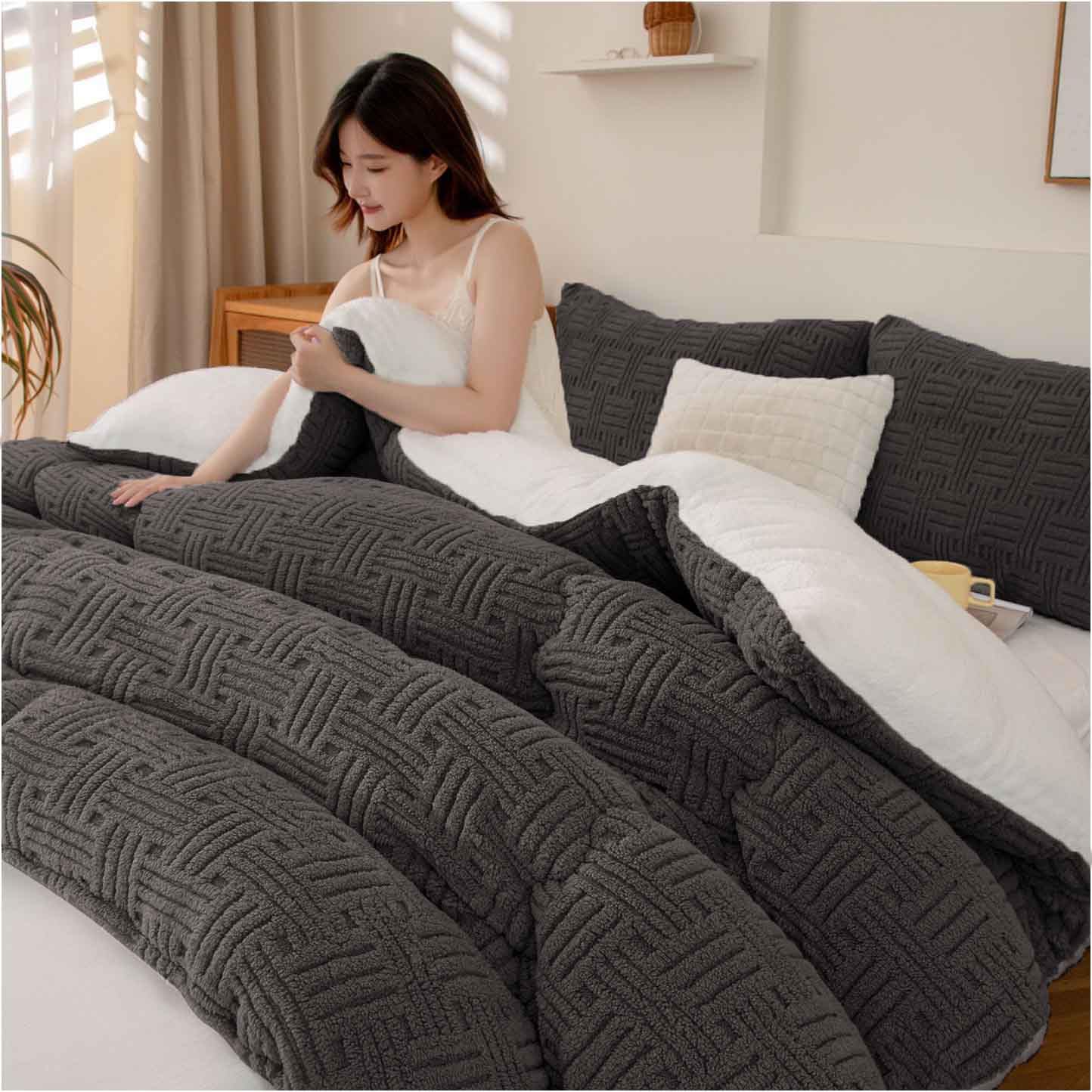 Piumone Matrimoniale Invernale,Piumino Spesso con Nucleo Trapuntato Invernale,Trapunta Invernale in Velluto di Latte Caldo E Spesso,Coperta Addensare Fluffy Inverno(06,200x230cm/5kg)
