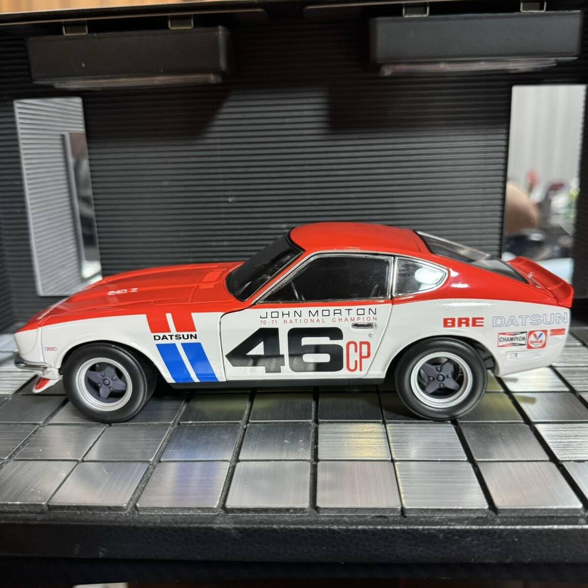 京商　1/18 BRE ダットサン 240 Z #46 【希少】 Amazon | 京商オリジナル 1/18 Datsun 240Z BRE #46 完成品