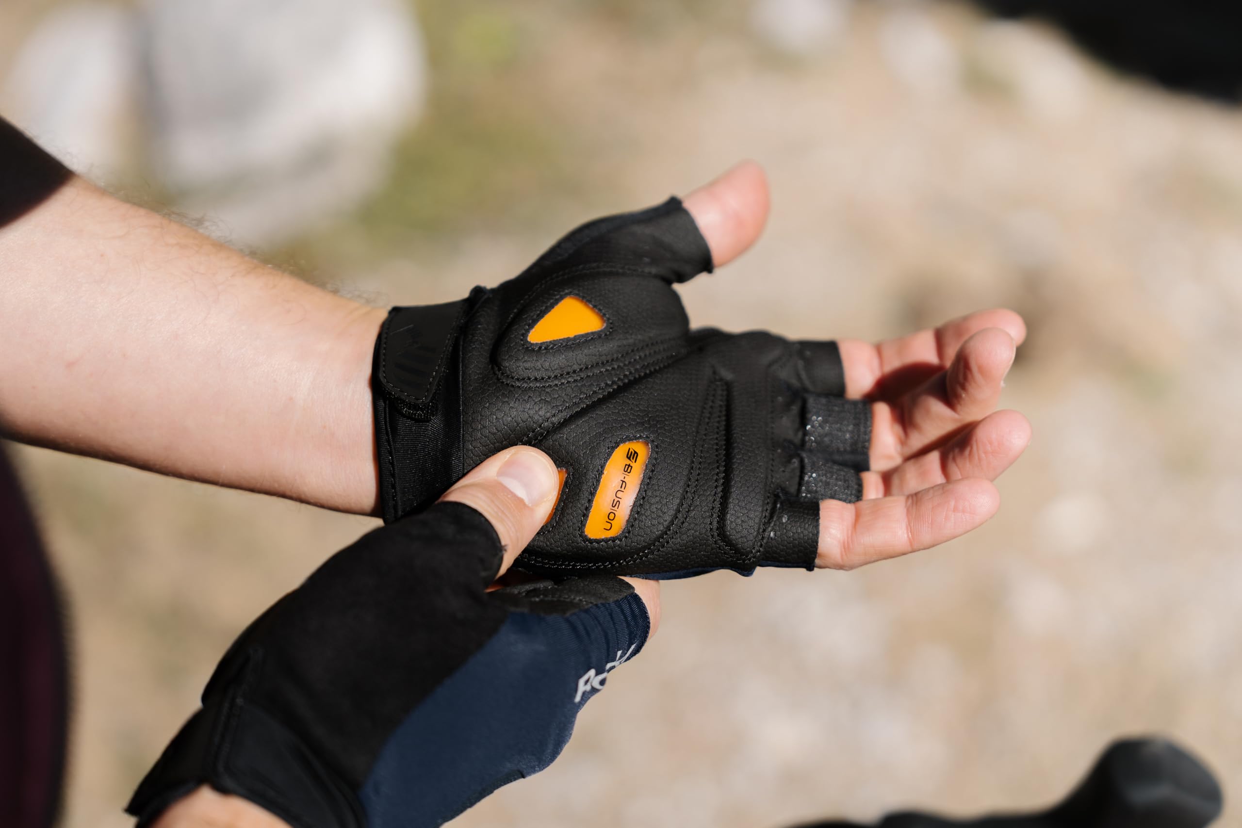 Roeckl Sports Iton 2 Fahrrad Handschuhe kurz grau 2026: Größe: 9.5