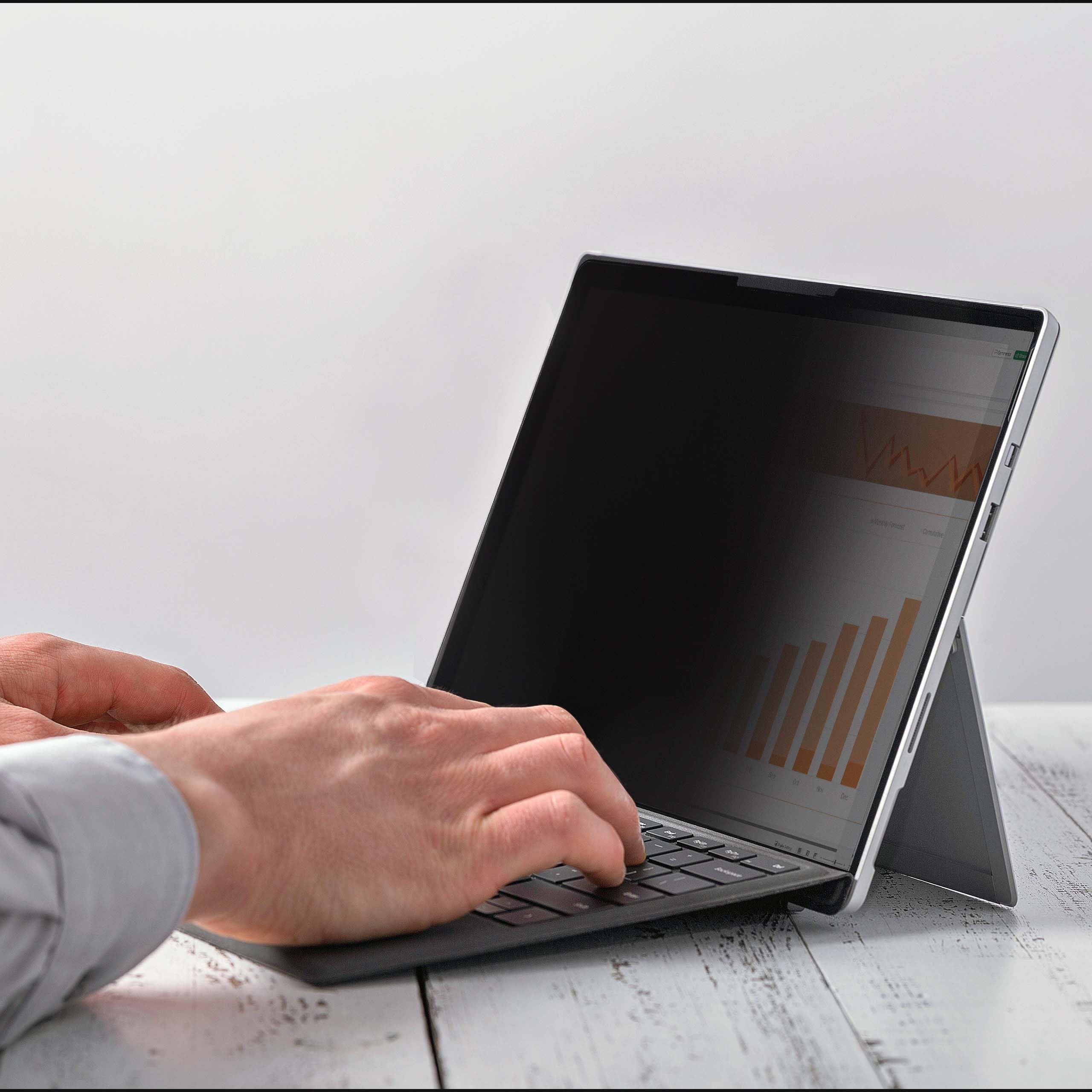 StarTech Filtro de Privacidad Táctil 4 Vías Surface Laptop Go 12.4in | Bloquea hasta 51% de Luz Azul, Modo Vertical y Horizontal, Instalación Autoadhesiva