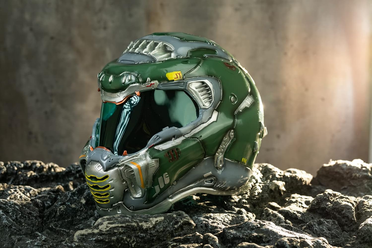 Doom Eternal　ヘルメット Doom Eternal ヘルメット Amazon.co.jp: [Pluscraft] Doom Eternal