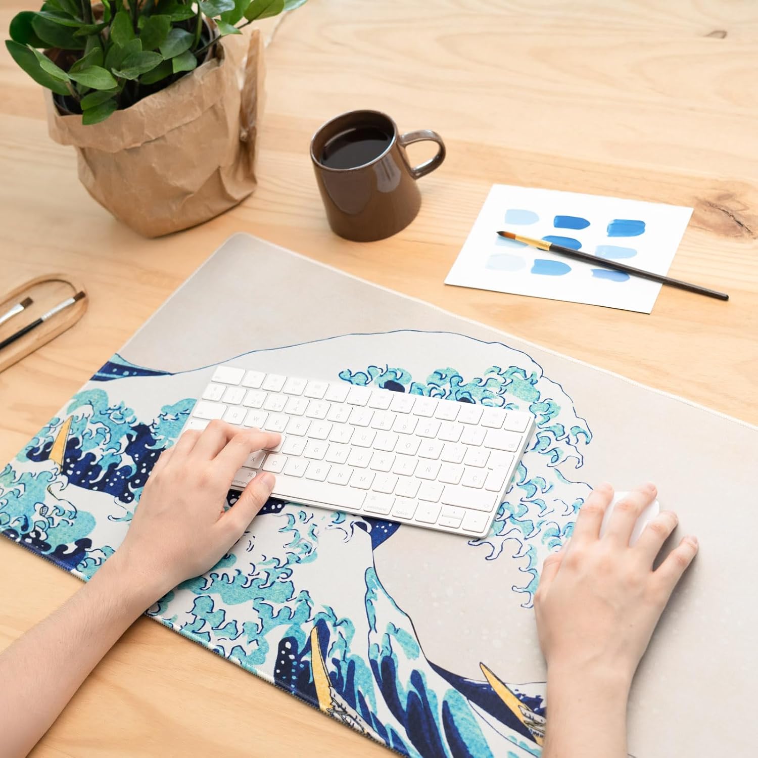 Grupo Erik Hokusai XXL Mouse Mat - Desk Pad - 31.5" x 13.78" Non-Slip Rubber Base Mouse Pad, Gaming Mouse Pad, Keyboard Mouse Mat - Japanese Art - The Great Wave Off Kanagawa