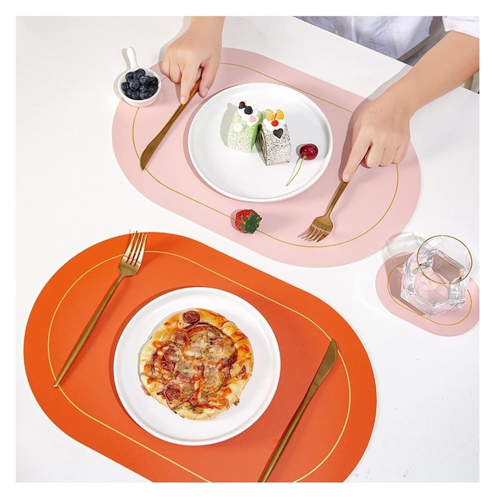 Juego de manteles Individuales y Posavasos de Cuero Reciclado: 4 manteles Individuales ovalados y 4 Posavasos for Decorar la Mesa del Comedor (Rojo)(Red)