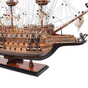 sovereign of the seasの模型　値下げ対応可能 Amazon.com: Old Modern Handicrafts Sovereign of The Seas No