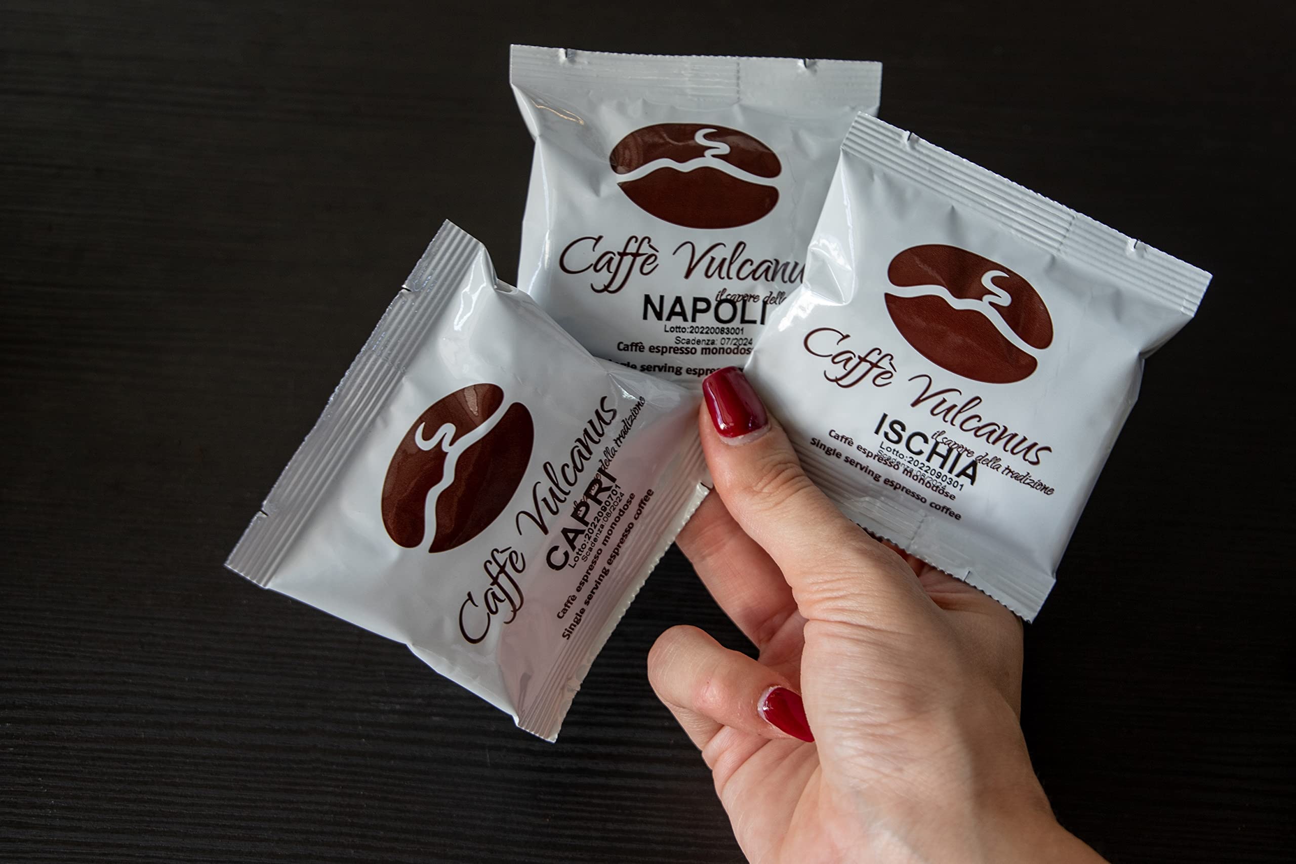 Caffè Vulcanus - Kit de degustación 150 monodosis compostables ESE44 con café aromatizado - Degustación de cafés de la mezcla Nápoles, Ischia, Capri
